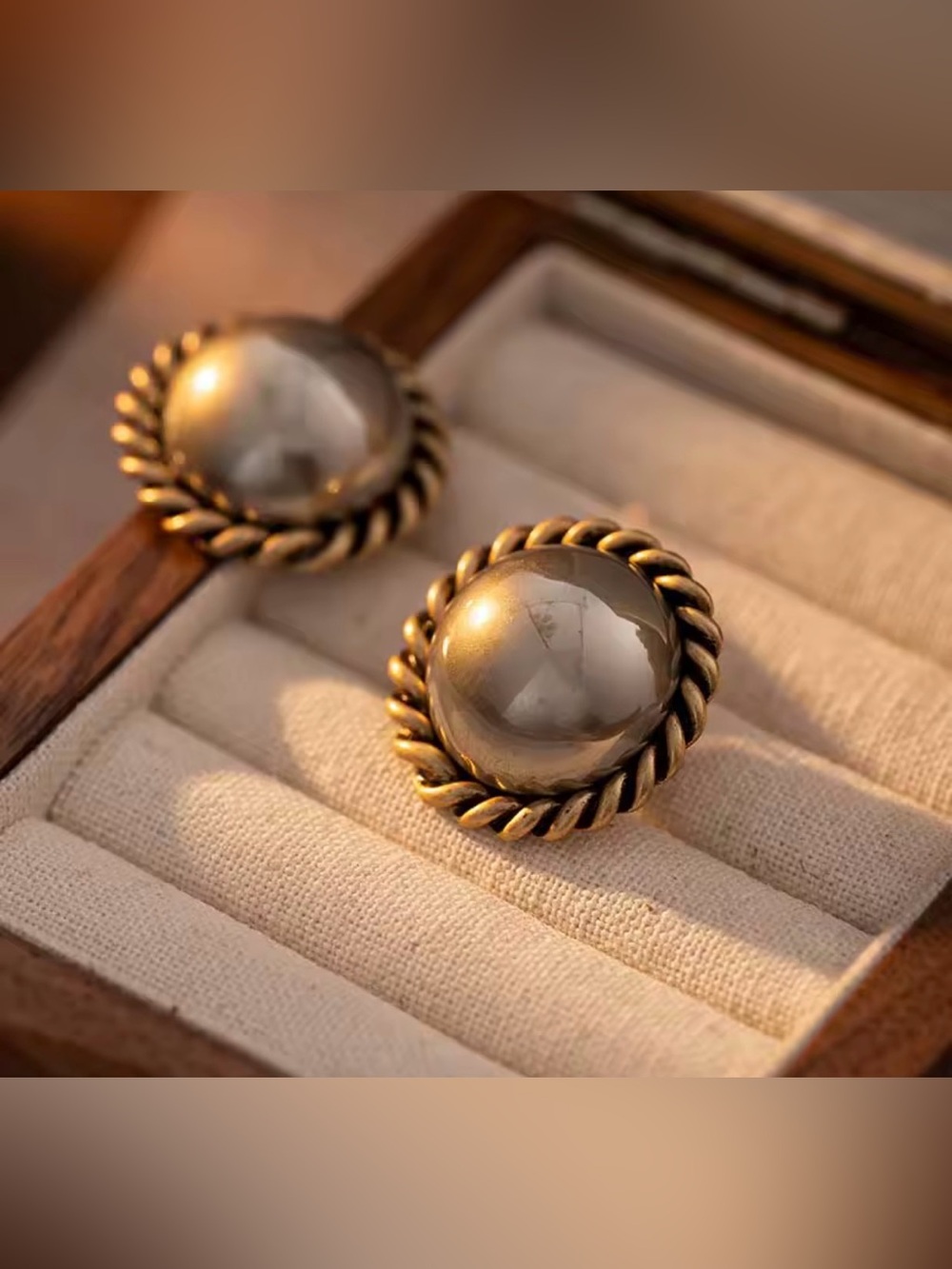 Vintage-Inspired Gold-tone Button Earrings with Smoky Gray Cabochon
